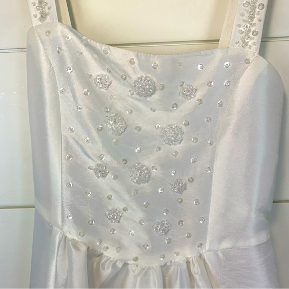 Isobella & Chloe Flower Girl or First 1st Communion Dress White Beaded Size 10 - Picture 5 of 11